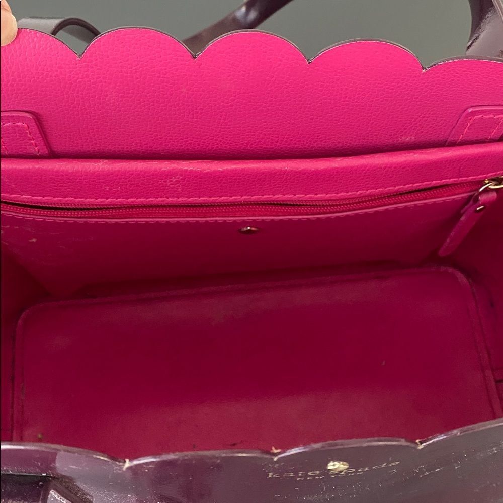 Kate Spade Lily Avenue Carrigan Leather Scallop-Edged Tote Burgundy Bag Tag Chic - Picture 10 of 12
